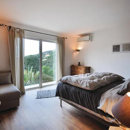 In Les Maures Holiday home