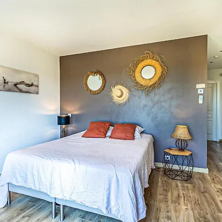Holiday home In Les Maures *